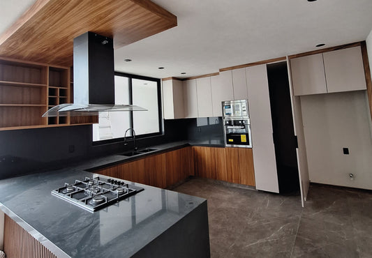 CASA EN VENTA EN FRACC. VENADOS ALTOZANO, MORELIA