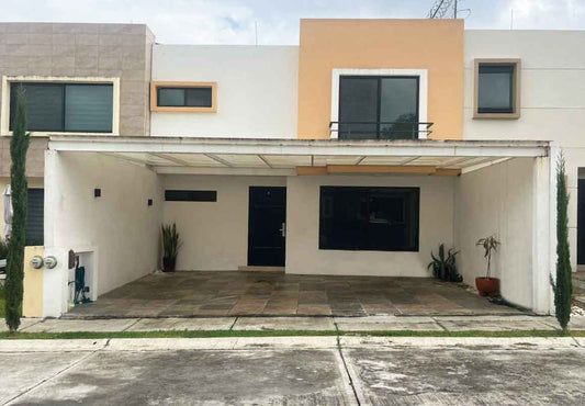 CASA EN VENTA EN EL FRACCIONAMIENTO LA CAMPIÑA, MORELIA
