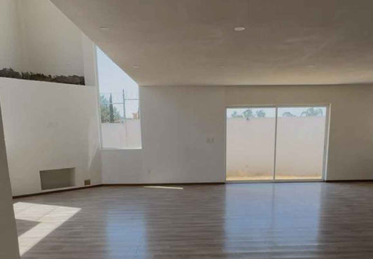 CASA EN VENTA EN FRACC. LA CAMPIÑA, MORELIA