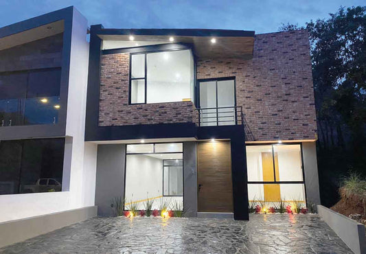 CASA EN VENTA EN EL OLIVAR ALTOZANO, MORELIA