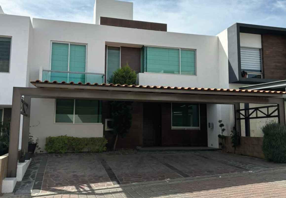 CASA EN VENTA EN CEDROS TRES MARIAS, MORELIA