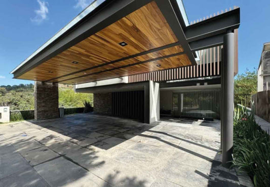 CASA RESIDENCIAL CLUB Y DENTRO DEL CAMPO DE GOLF ALTOZANO, MORELIA