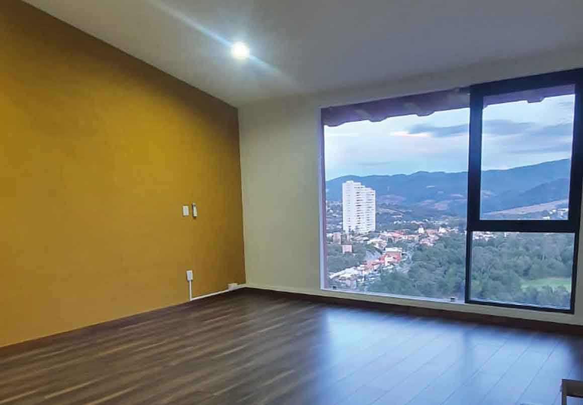 CASA RESIDENCIAL EN VENTA EN EL CLUB Y DENTRO DEL CAMPO DE GOLF ALTOZANO, MORELIA