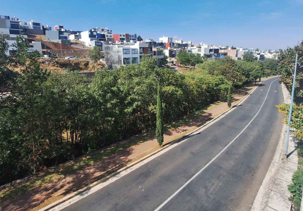 CASA EN VENTA EN PASEO DE LOS GANSOS, VISTAS ALTOZANO, MORELIA