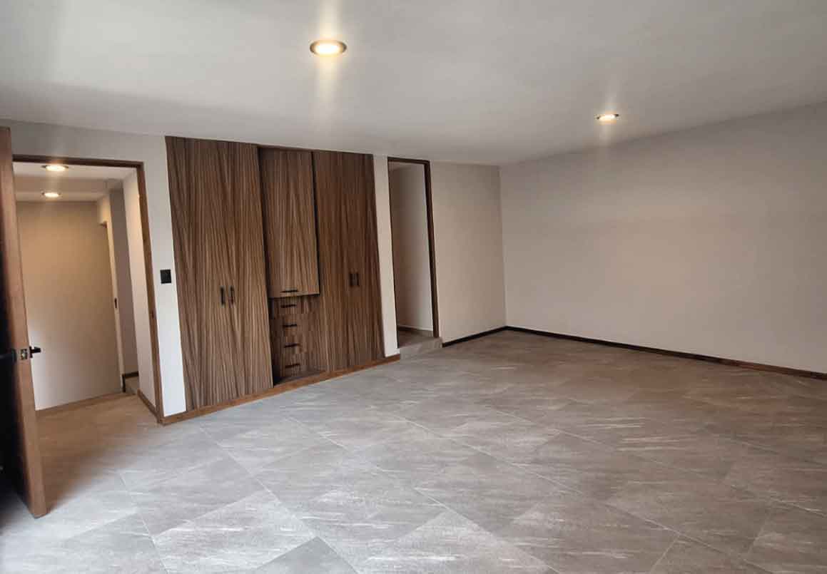 CASA EN VENTA EN RINCON DE ALTOZANO, MORELIA