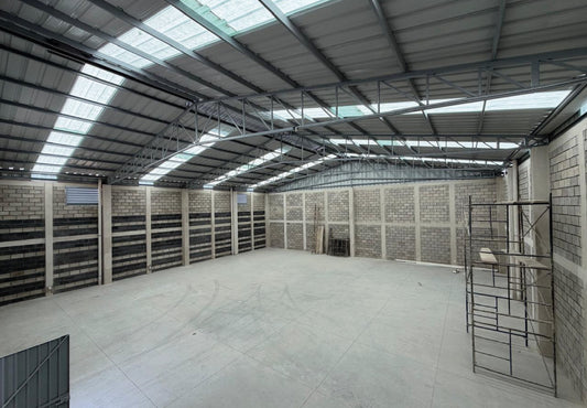 BODEGA EN RENTA EN LOS MANANTIALES, MORELIA