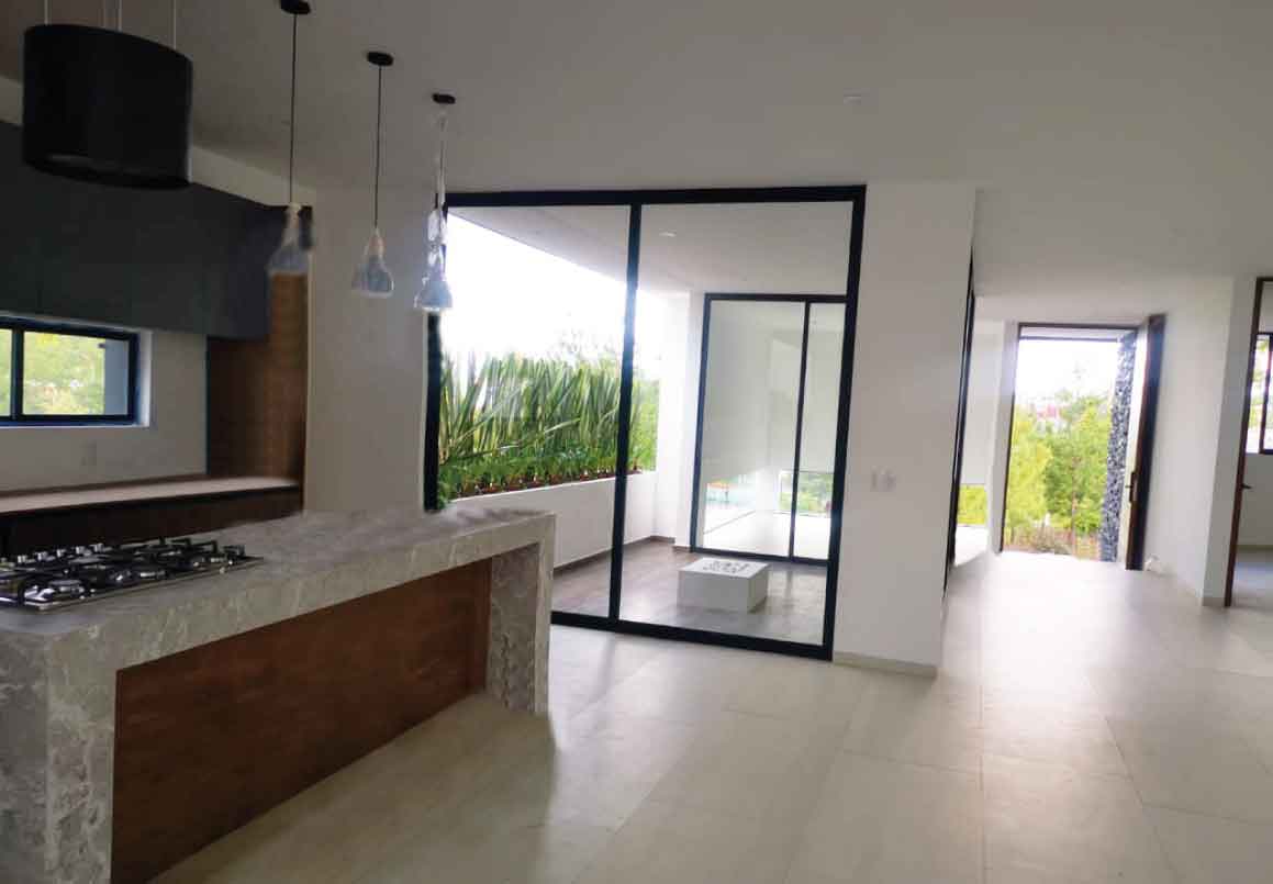 CASA RESIDENCIAL EN VENTA EN LOBOS ALTOZANO, MORELIA