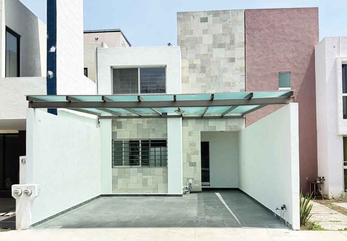 CASA EN VENTA EN FRESNOS TRES MARIAS, MORELIA.