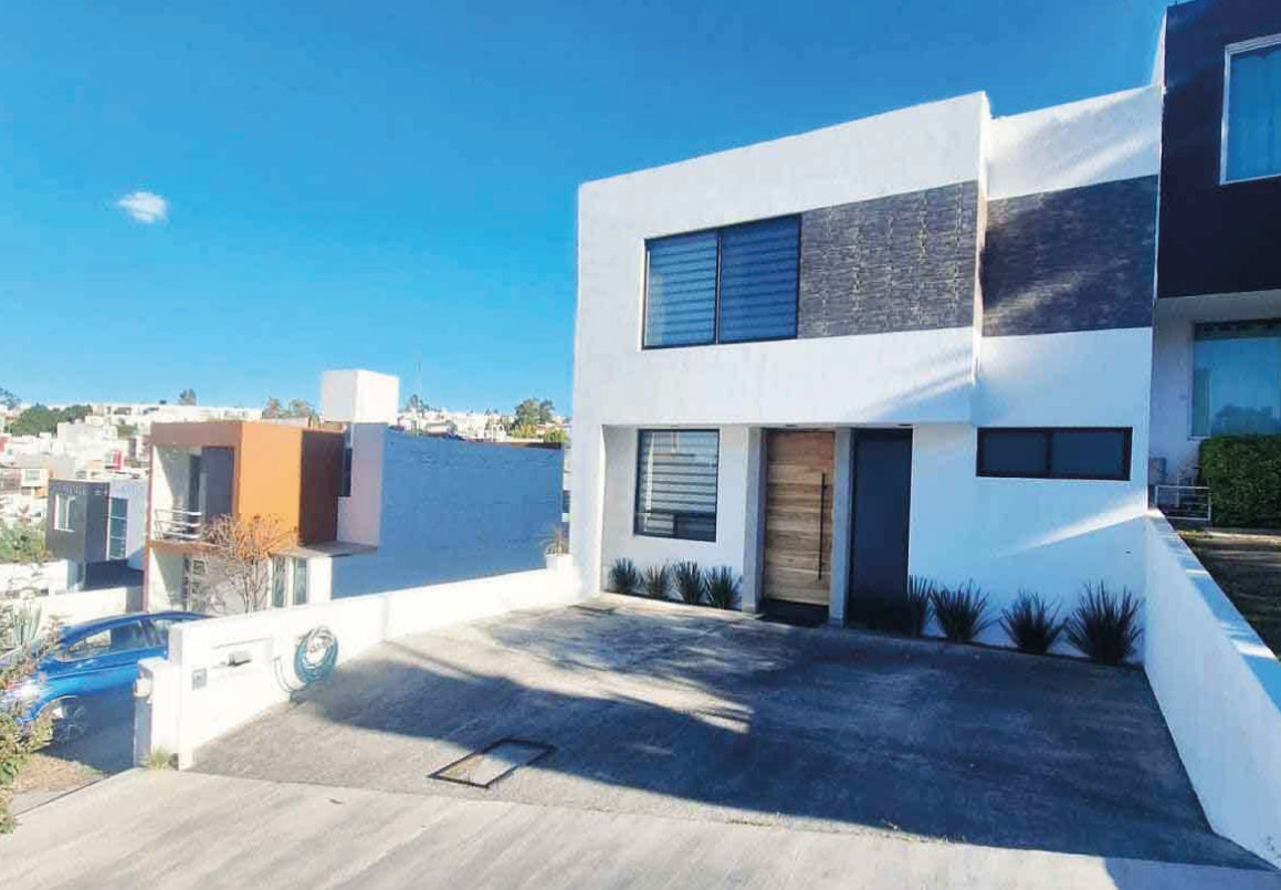 CASA EN VENTA EN PUNTA ALTOZANO II, MORELIA