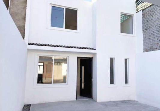 CASA EN VENTA EN FRACCIONAMIENTO EL TREBOL, MORELIA