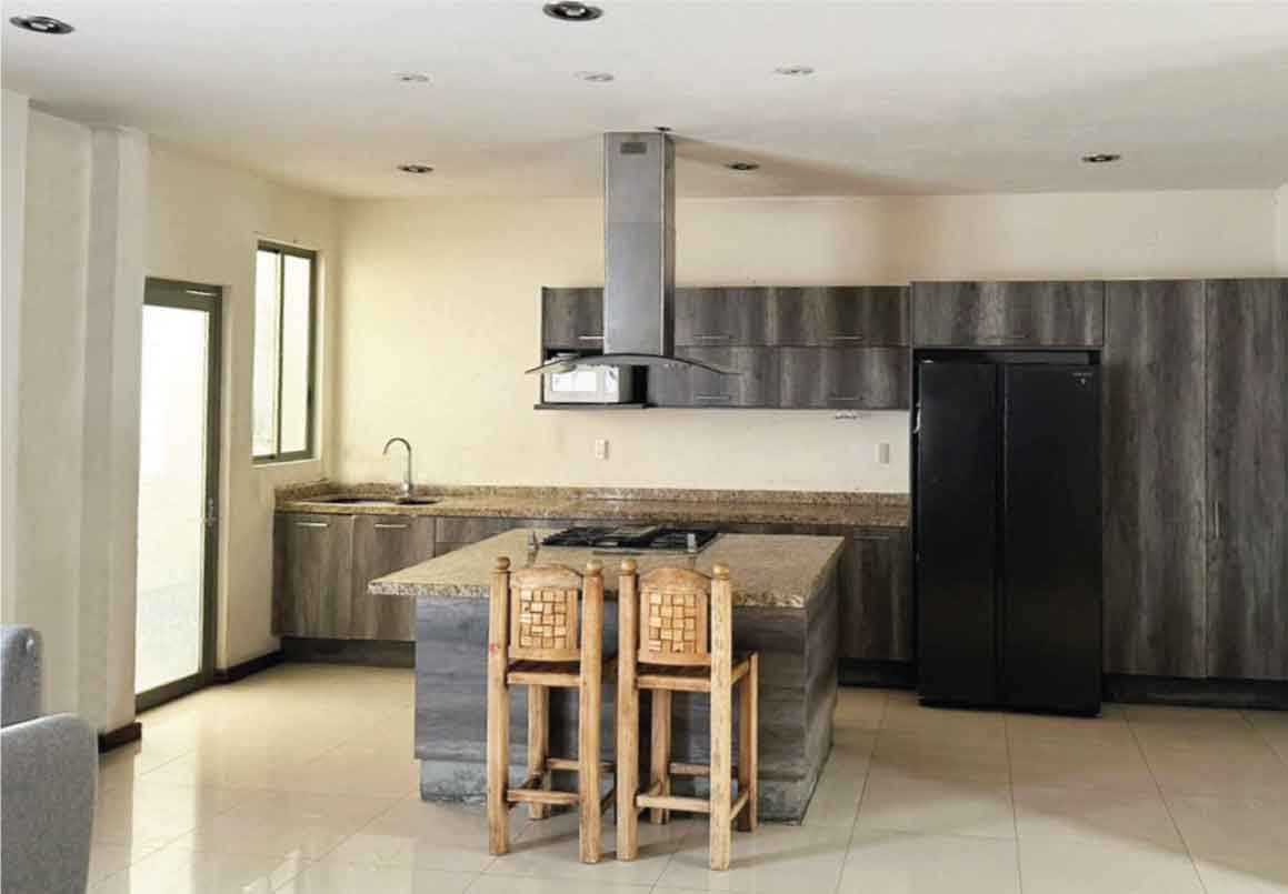 CASA EN VENTA EN PASEO DEL PARQUE TRES MARIAS, MORELIA