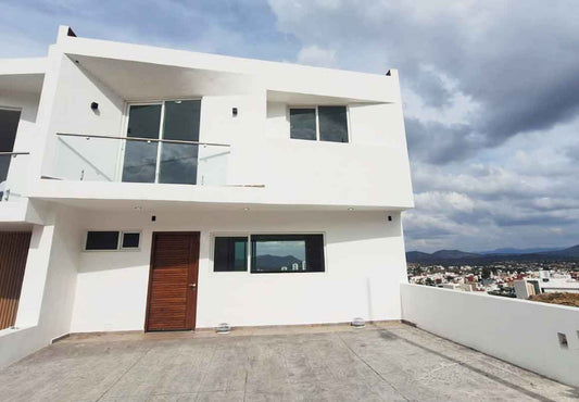 CASA EN VENTA/RENTA EN FRACC. RIO ALTOZANO, MORELIA