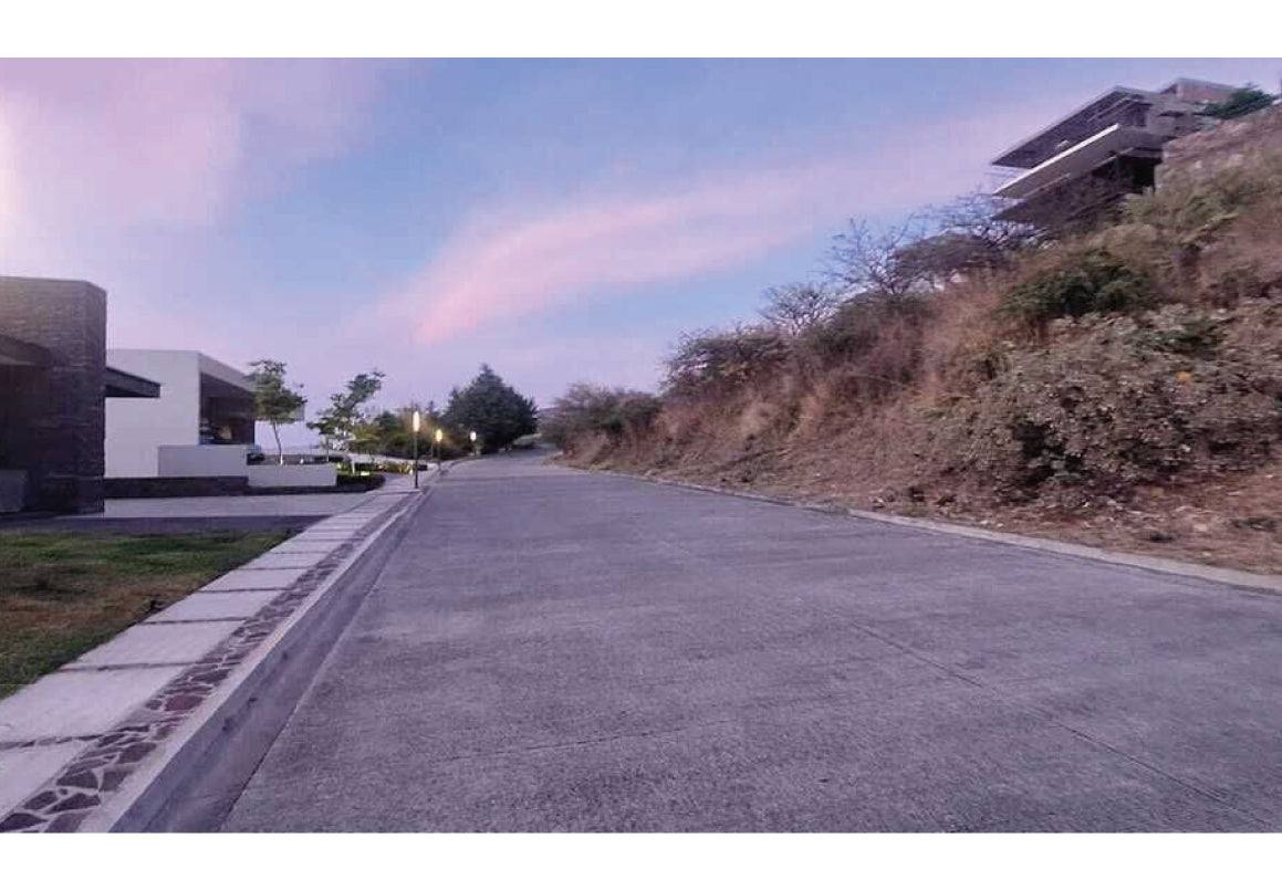 TERRENO EN VENTA EN CLUB Y DENTRO DEL CAMPO DE GOLF TRES MARIAS, MORELIA