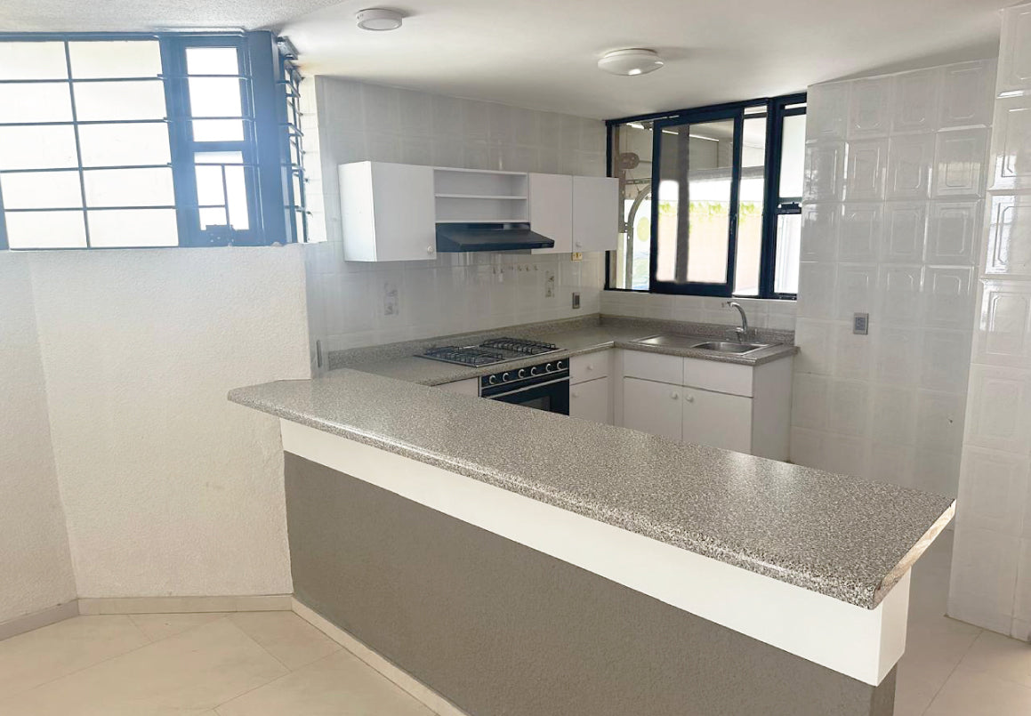CASA EN VENTA EN FELIX IRETA, MORELIA