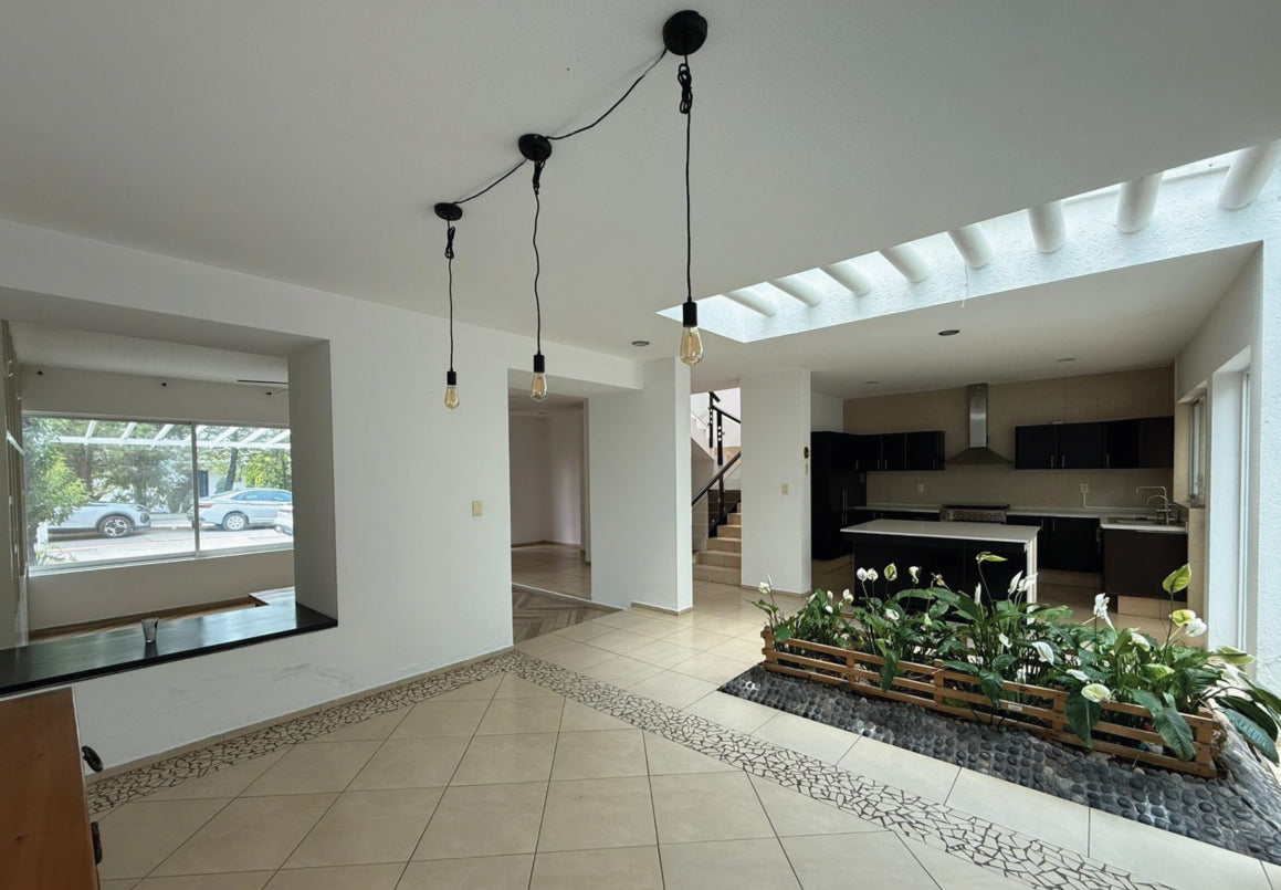 CASA EN VENTA/RENTA EN ALTOZANO, MORELIA