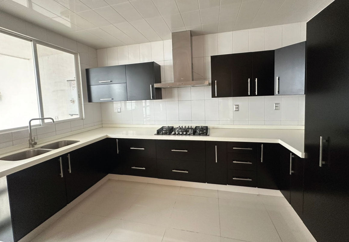 CASA AMUEBLADA EN RENTA EN FRESNOS TRES MARIAS, MORELIA