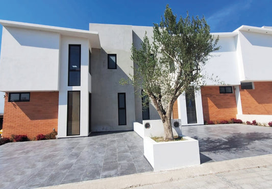 CASA EN VENTA EN FRACC. LA TOSCANA ALTOZANO, MORELIA