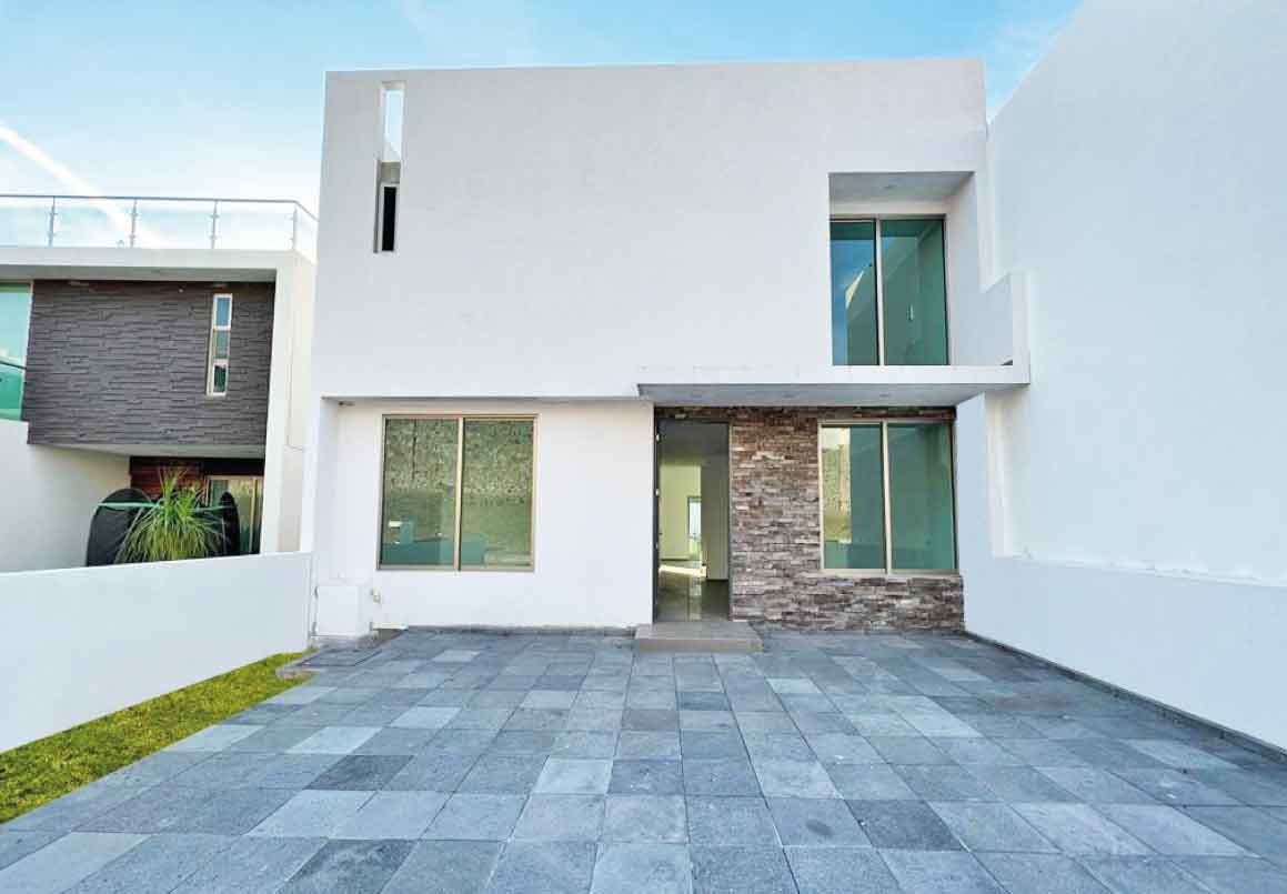 CASA EN VENTA EN PASEO DEL PARQUE TRES MARIAS, MORELIA