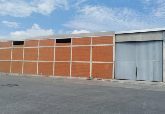 BODEGA INDUSTRIAL EN RENTA EN SALIDA SALAMANCA, MORELIA