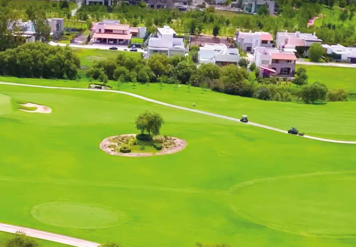 TERRENO EN VENTA EN EL CLUB Y DENTRO DEL CAMPO DE GOLF TRES MARIAS, MORELIA