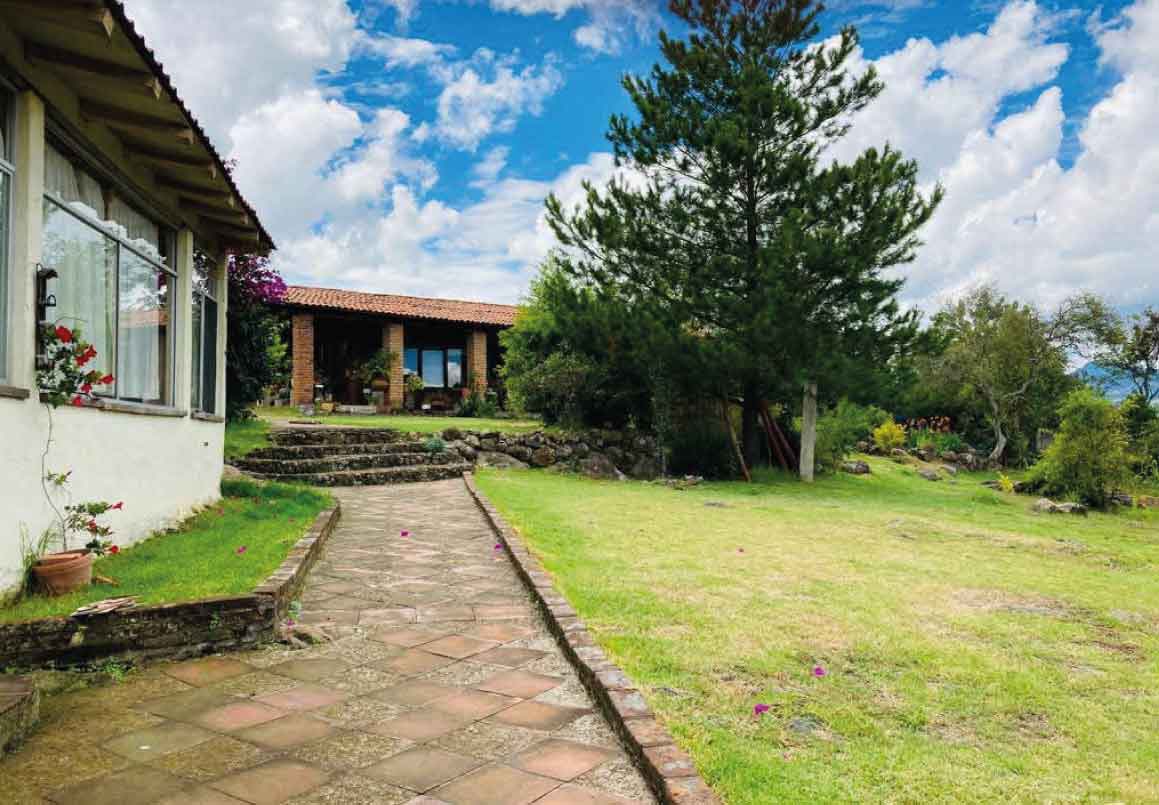 TERRENO CON CASA Y CABAÑAS EN VENTA EN TACICUARO, MICH