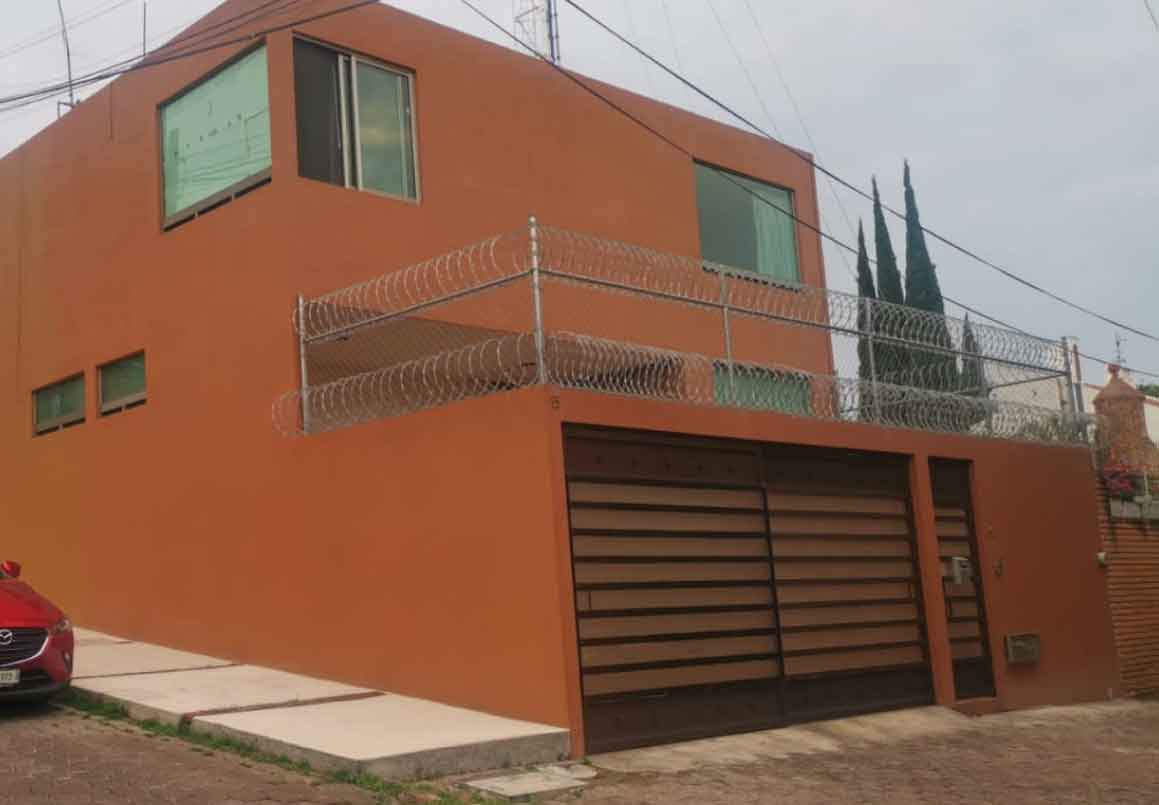 CASA EN VENTA EN LOMAS DE VISTA BELLA, MORELIA