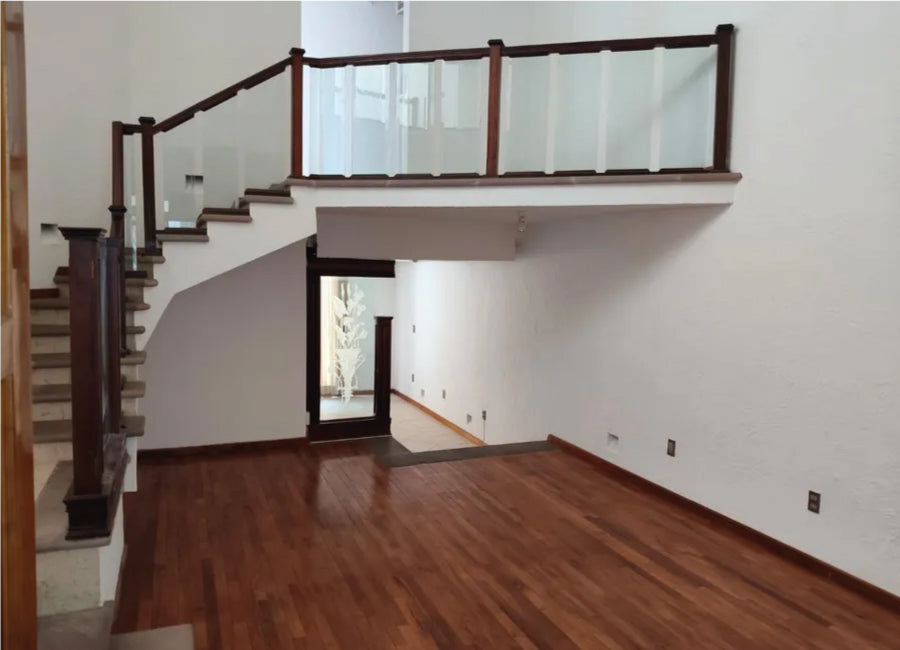 CASA EN VENTA EN CUMBRES DE MORELIA