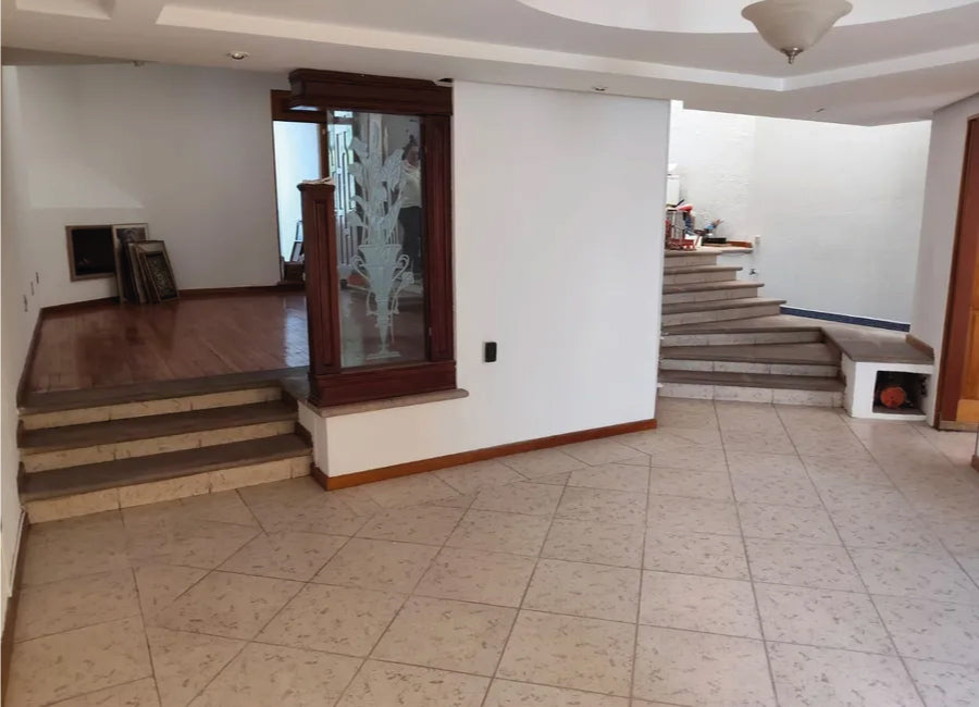 CASA EN VENTA EN CUMBRES DE MORELIA