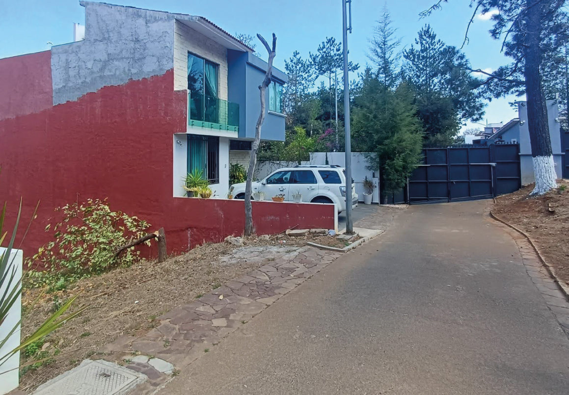 TERRENO EN VENTA EN BOSQUE MONARCA ALTOZANO, MORELIA