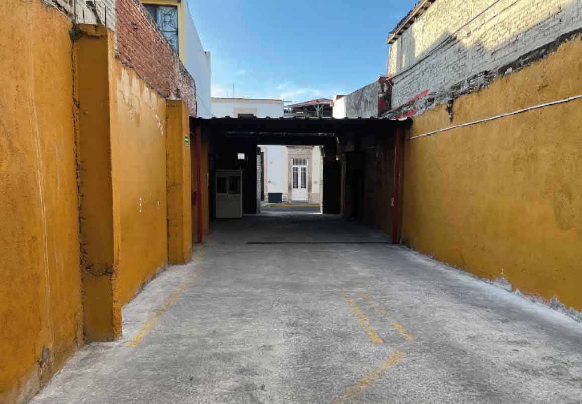 BODEGA O LOCAL COMERCIAL EN RENTA EN EL CENTRO HISTORICO, MORELIA