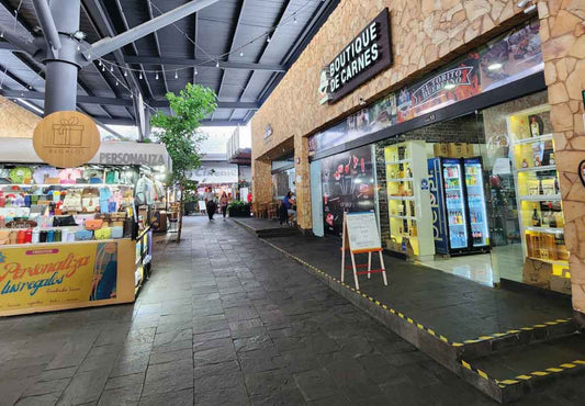 LOCAL COMERCIAL EN RENTA EN PLAZA COMERCIAL, MORELIA