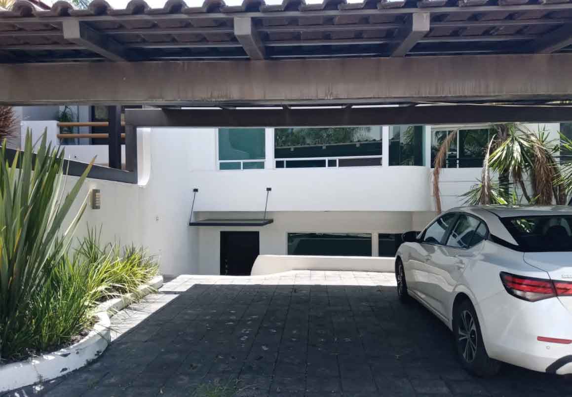 CASA EN VENTA/RENTA EN LOMAS DE LAS AMERICAS SUR, MORELIA