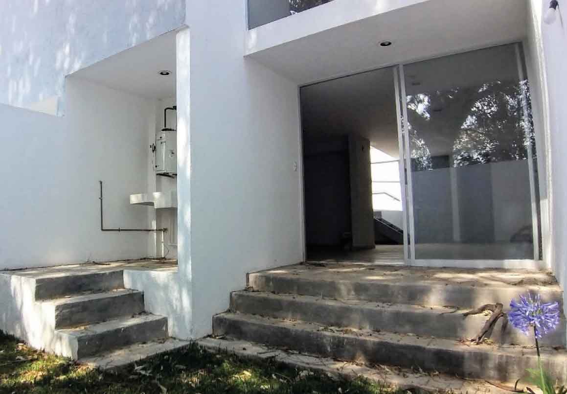 CASA EN VENTA EN AMALIA SOLORZANO, ALTOZANO, MORELIA