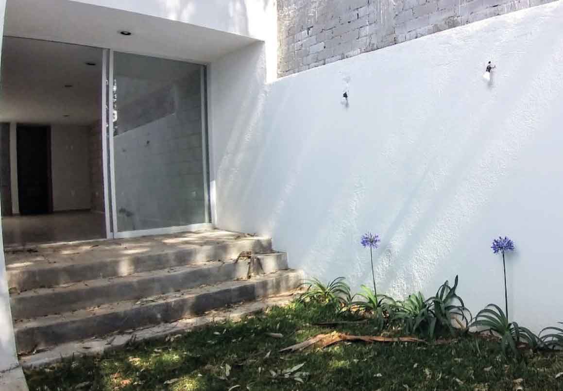 CASA EN VENTA EN AMALIA SOLORZANO, ALTOZANO, MORELIA