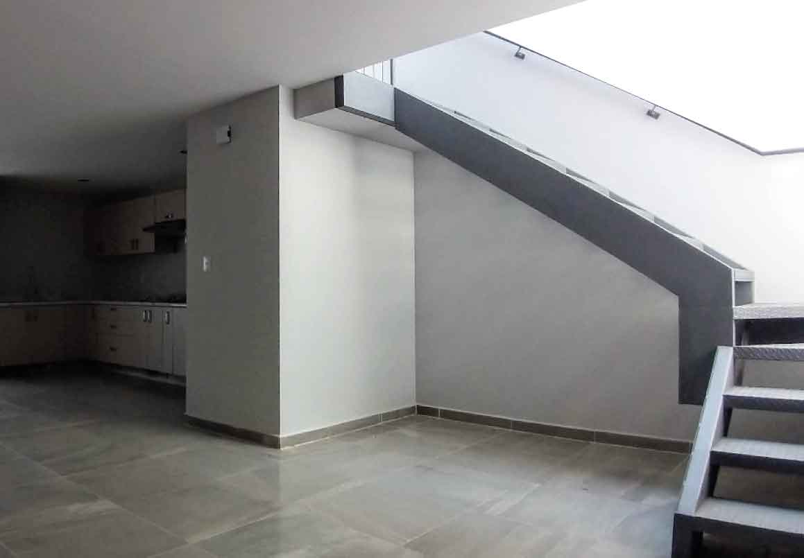 CASA EN VENTA EN AMALIA SOLORZANO, ALTOZANO, MORELIA