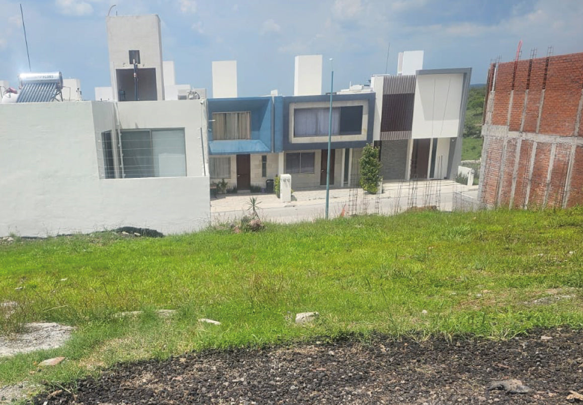 TERRENO EN VENTA EN CAÑADAS DEL BOSQUE TRES MARIAS, MORELIA