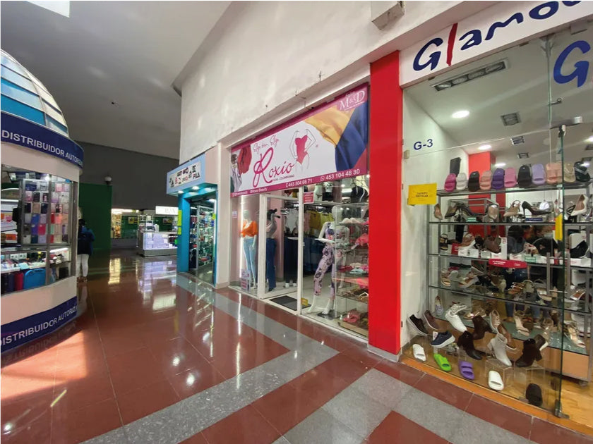 LOCAL COMERCIAL EN VENTA EN CENTRO COMERCIAL EN ELECTRICISTAS, MORELIA