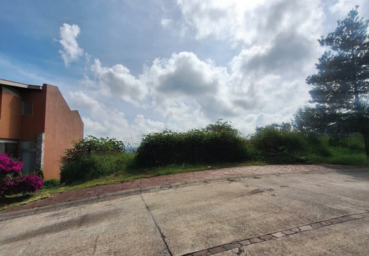 TERRENO EN VENTA EN CLUB Y DENTRO DEL CAMPO DE GOLF ALTOZANO, MORELIA