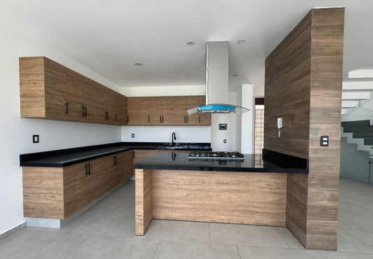 CASA EN VENTA EN LOMALTA TRES MARIAS, MORELIA