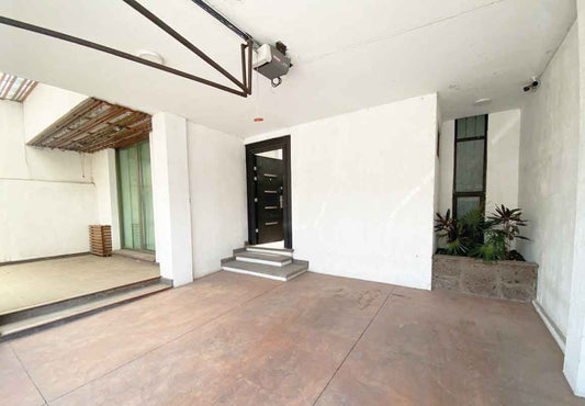 CASA EN VENTA EN FELIX IRETA, MORELIA