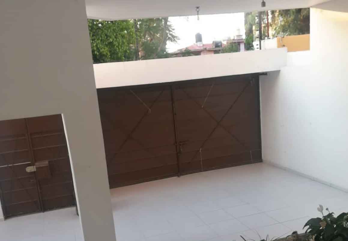 CASA EN VENTA EN LOMAS DE VISTA BELLA, MORELIA