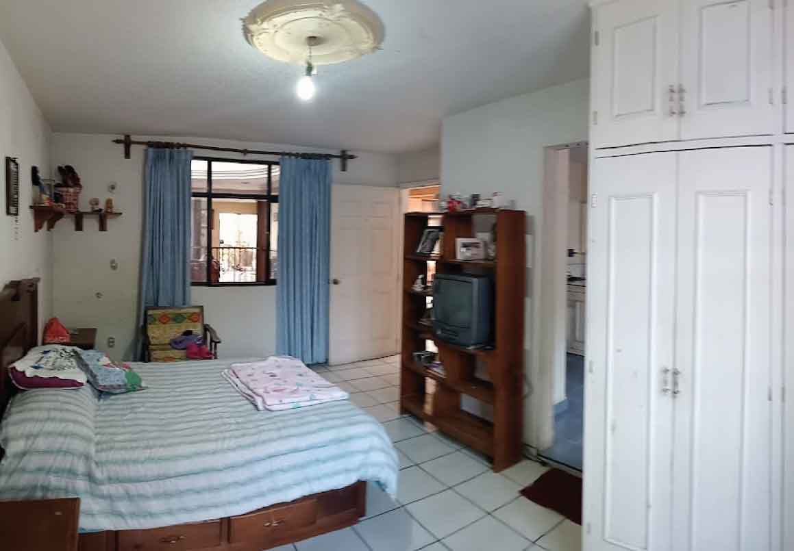 CASA EN VENTA EN FELIX IRETA, MORELIA