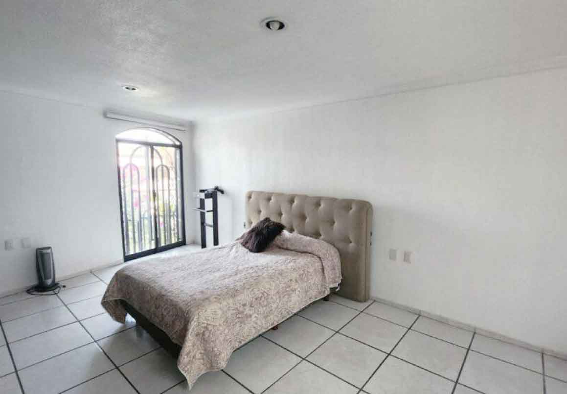 CASA EN VENTA EN BUGAMBILIAS, MORELIA