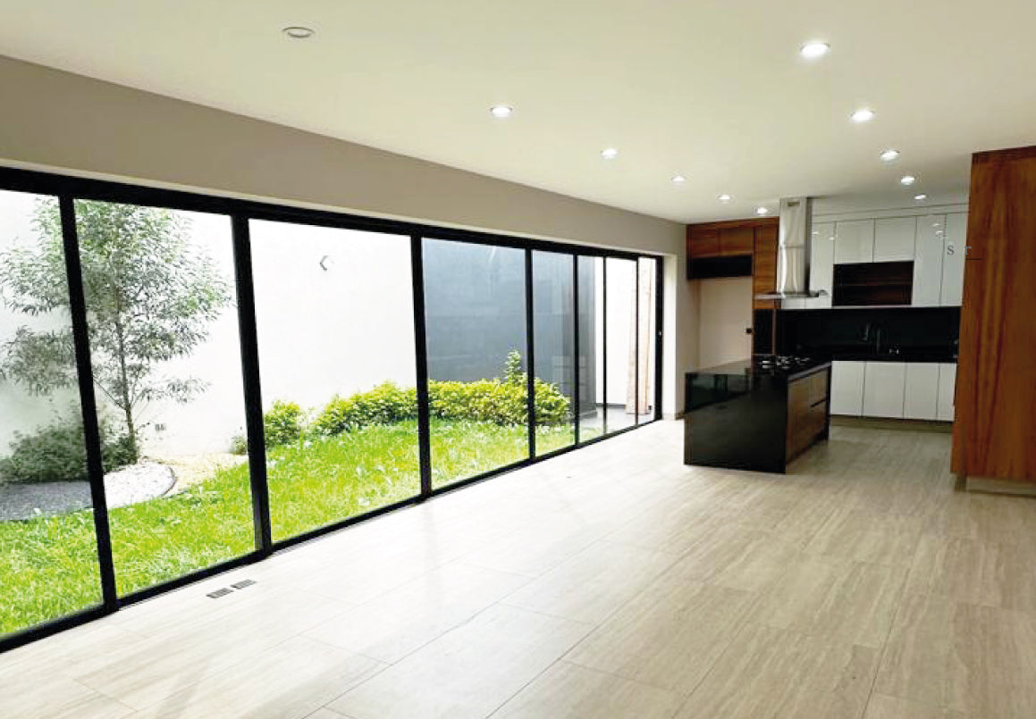 CASA EN VENTA SOBRE CALZADA LA HUERTA, MORELIA