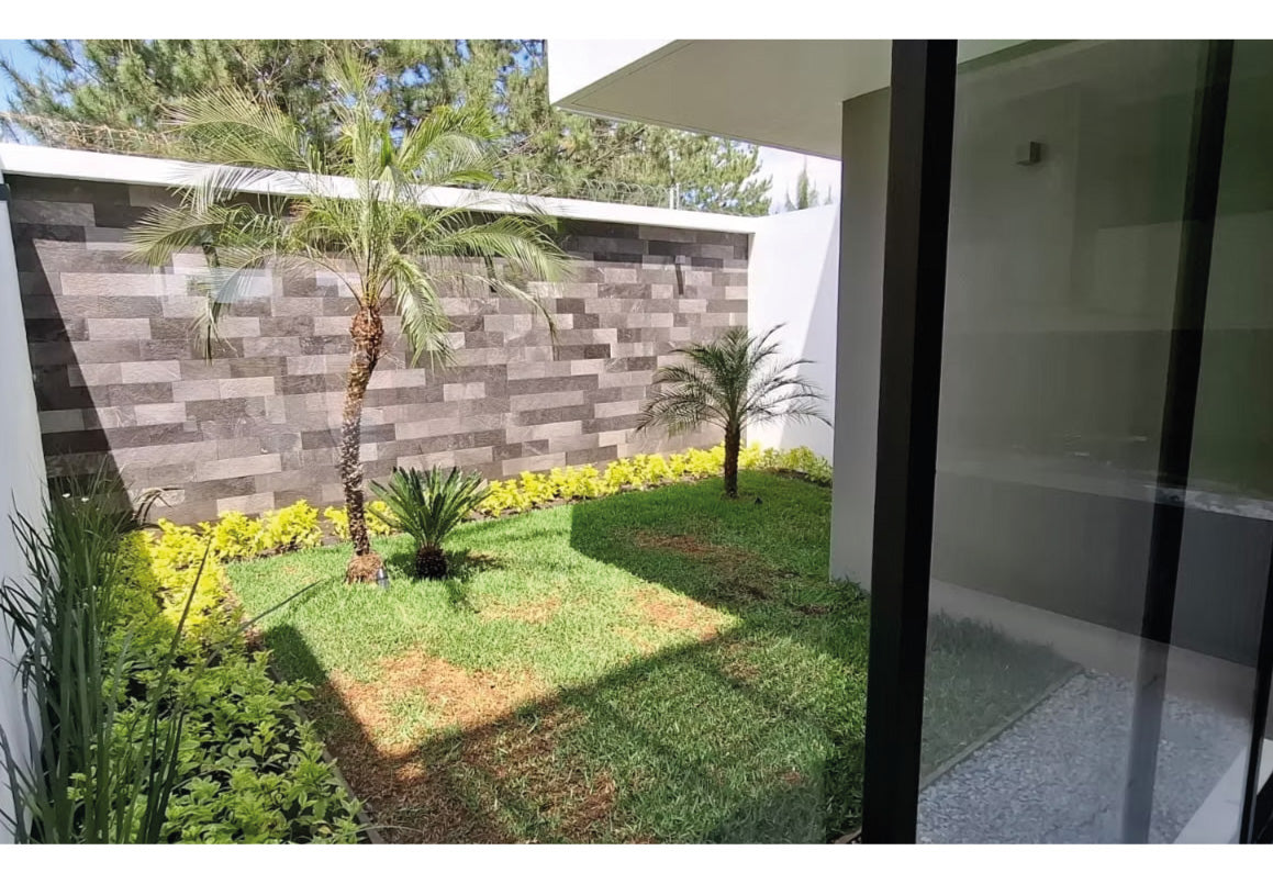 CASA EN VENTA EN EL OLIVAR ALTOZANO, MORELIA