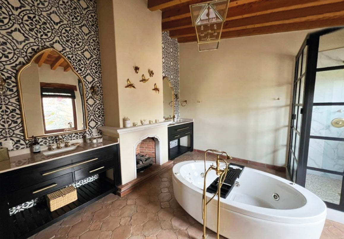 CASA RESIDENCIAL EN VENTA EN PATZCUARO, MICHOACAN