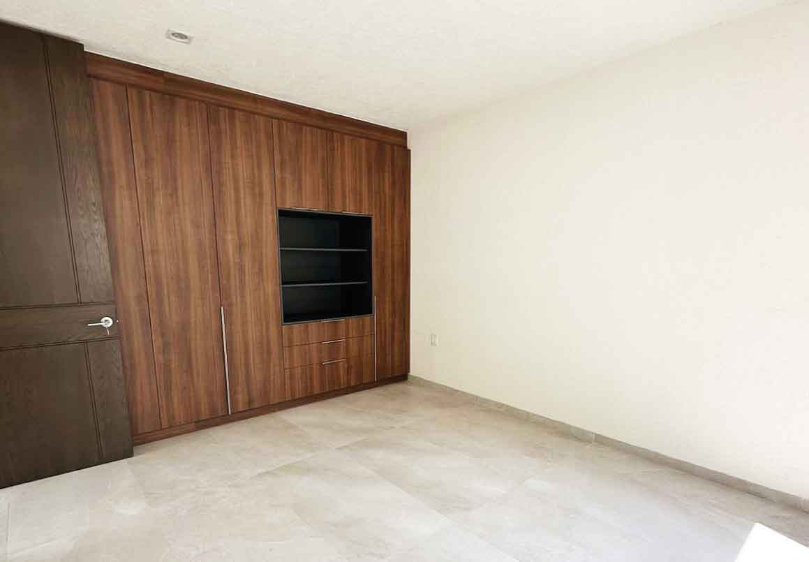 CASA EN VENTA EN ALTOZANO, MORELIA