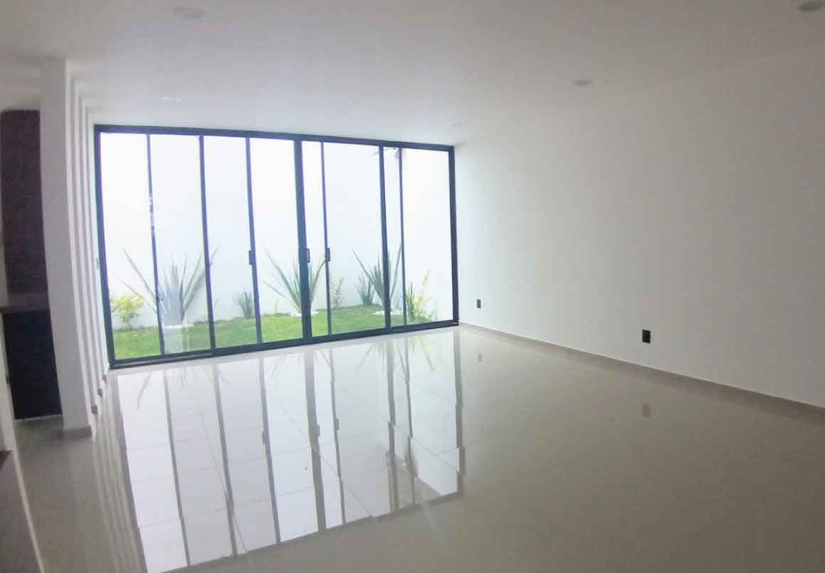 CASA EN VENTA O EN RENTA ALTOZANO, MORELIA