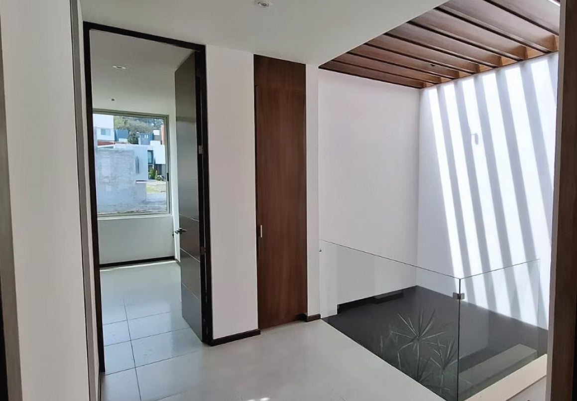 CASA EN VENTA EN EL OLIVAR ALTOZANO, MORELIA