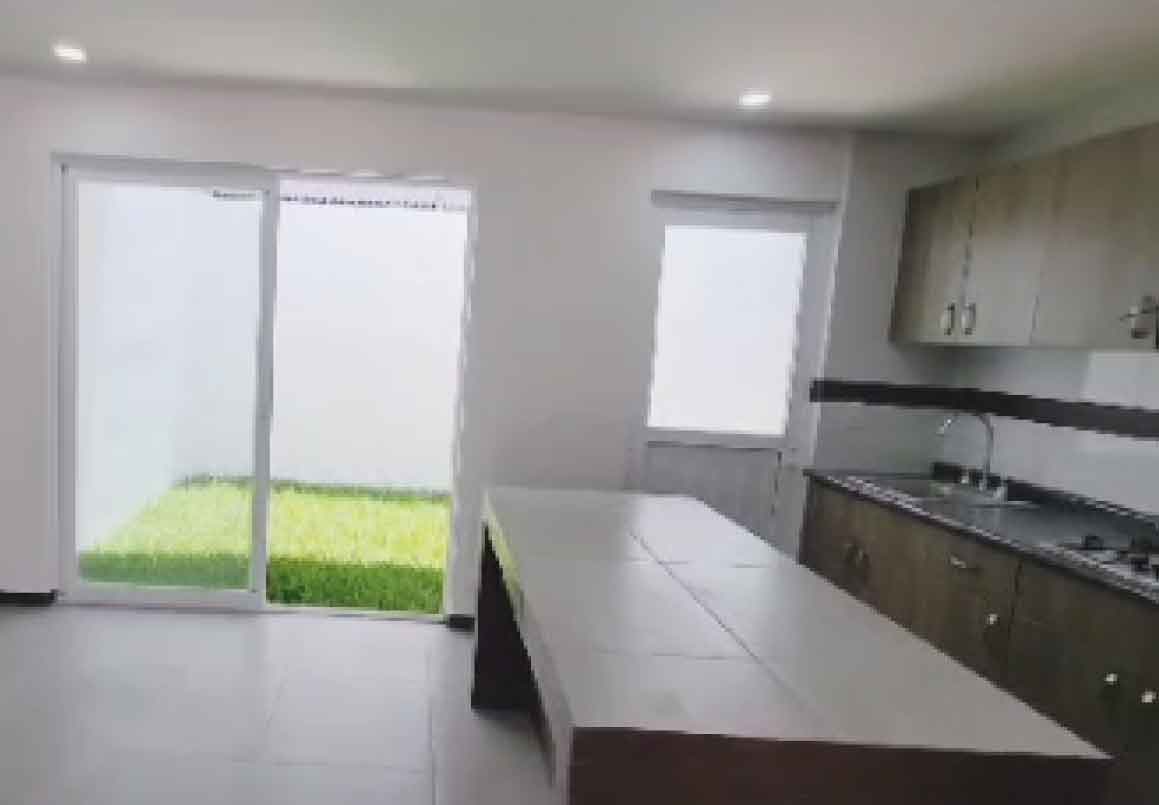 CASA EN VENTA EN PRIMO TAPIA, MORELIA